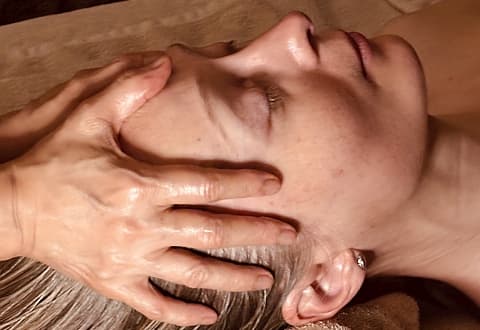 Soin visage Ananta Kobido rajeunissant